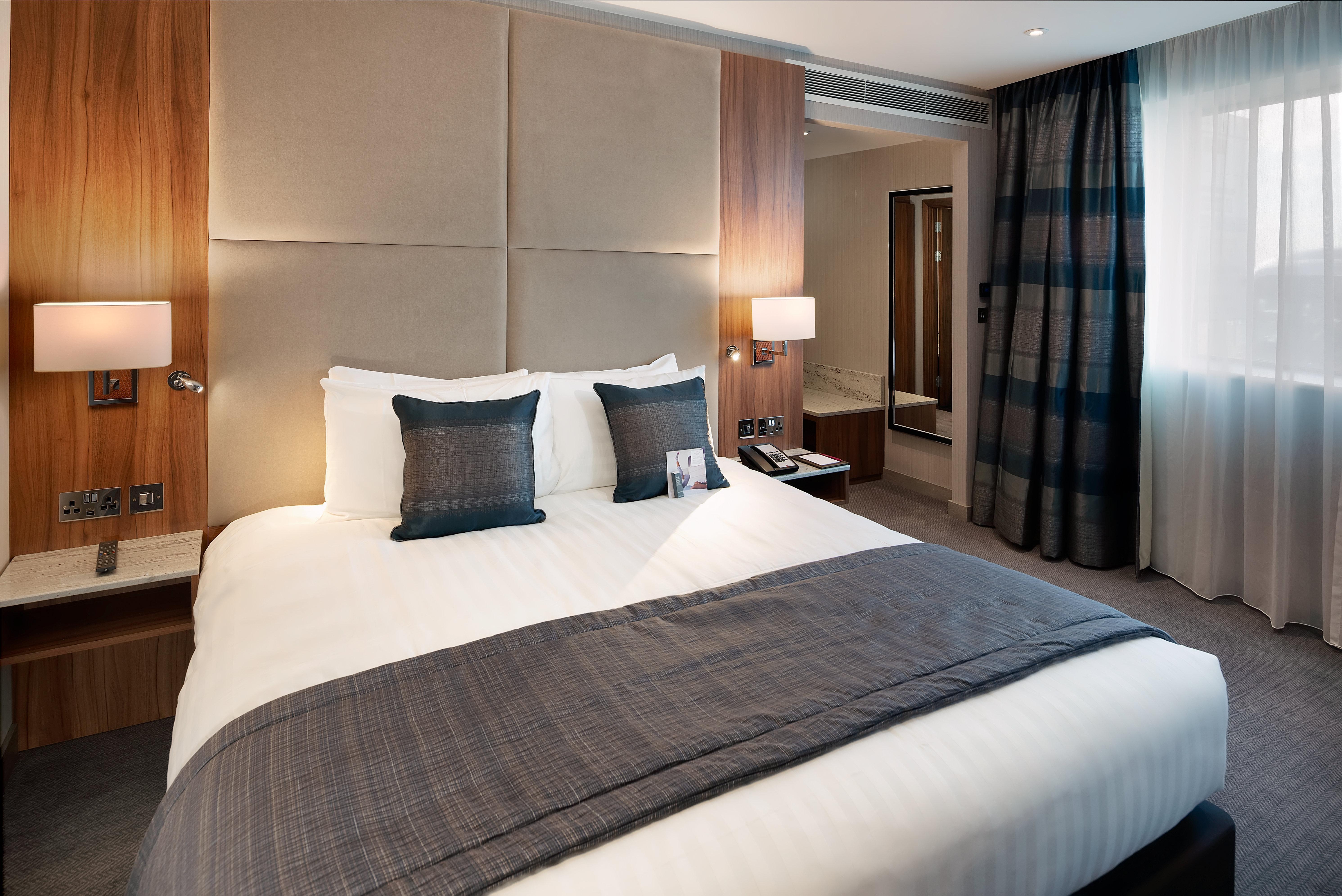 Отель Crowne Plaza London Heathrow T4 By Ihg Хитроу Экстерьер фото
