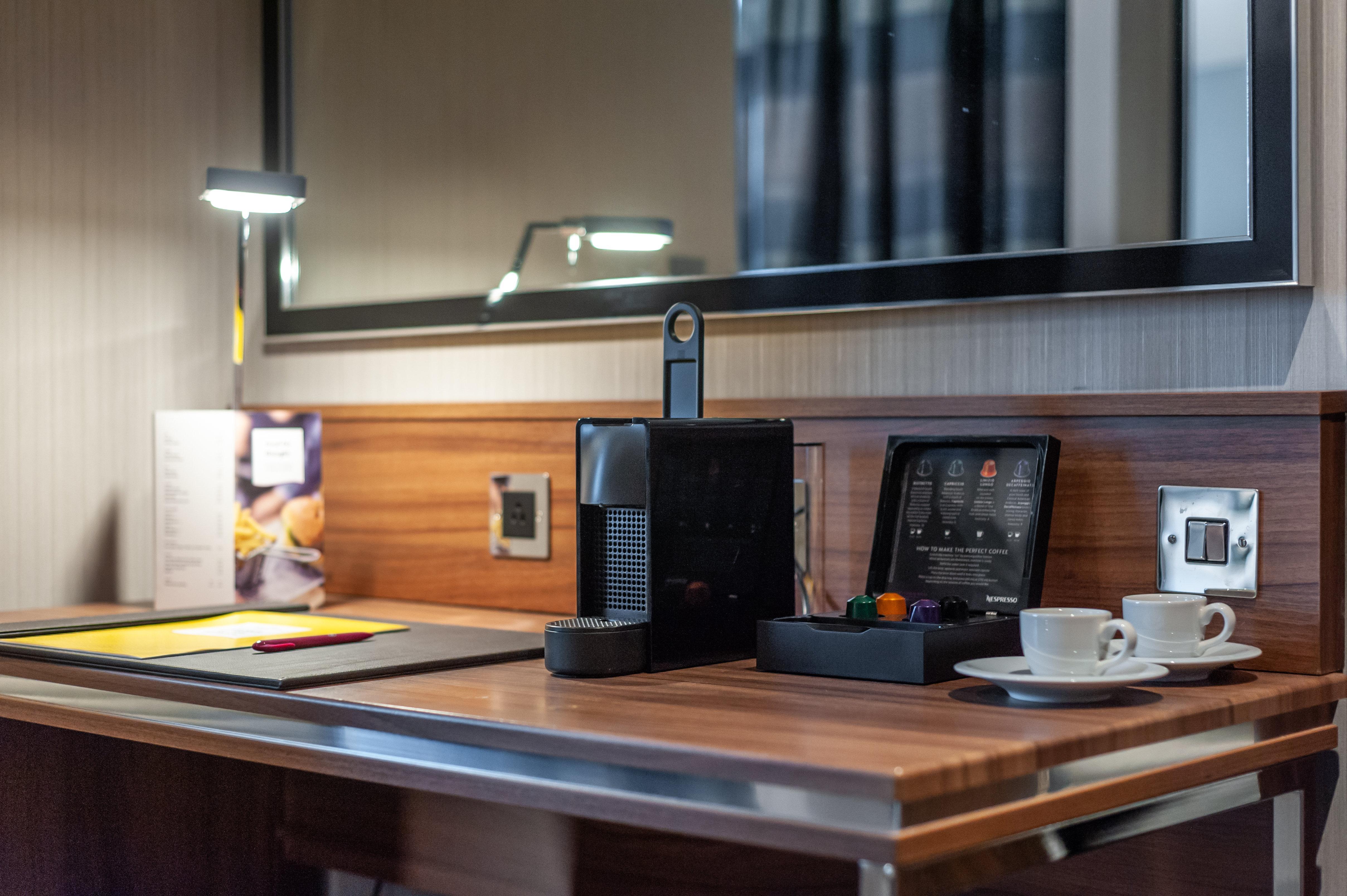Отель Crowne Plaza London Heathrow T4 By Ihg Хитроу Экстерьер фото