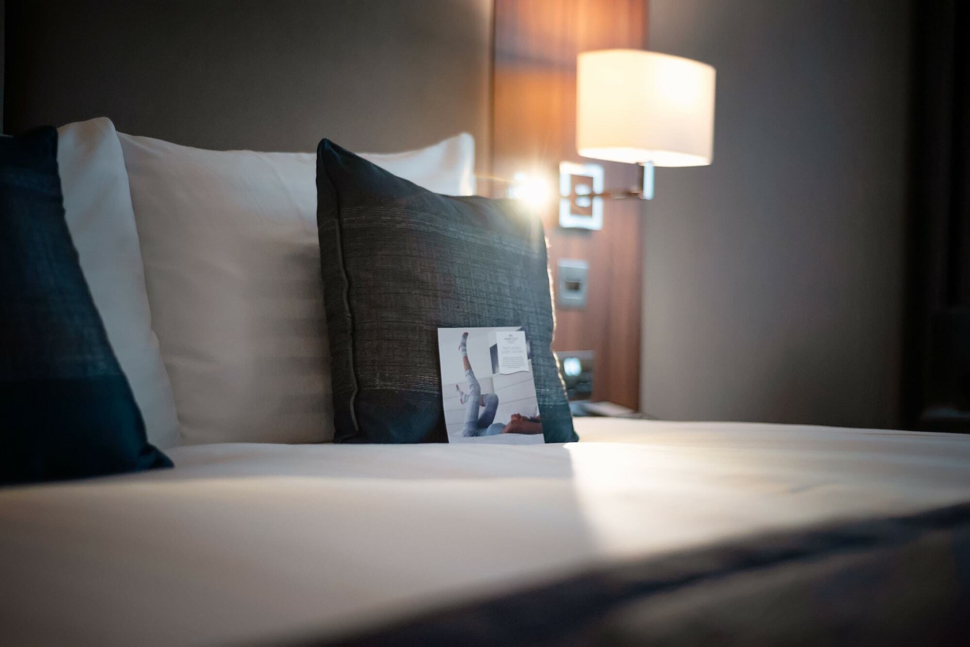 Отель Crowne Plaza London Heathrow T4 By Ihg Хитроу Экстерьер фото