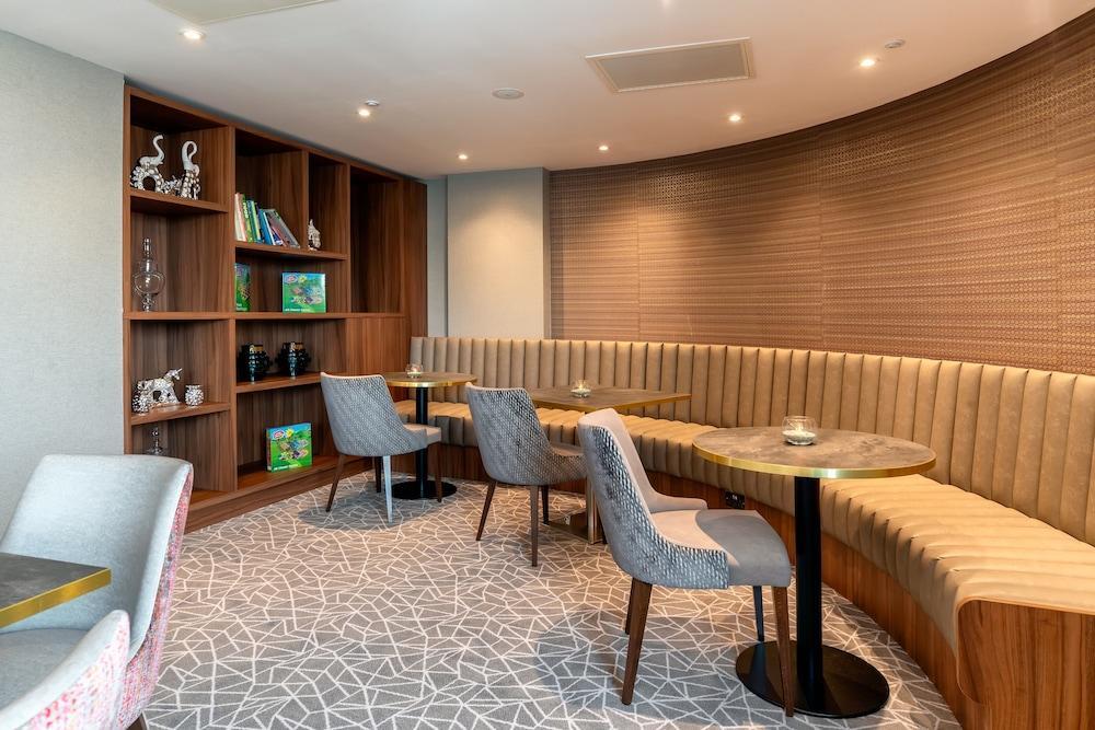 Отель Crowne Plaza London Heathrow T4 By Ihg Хитроу Экстерьер фото