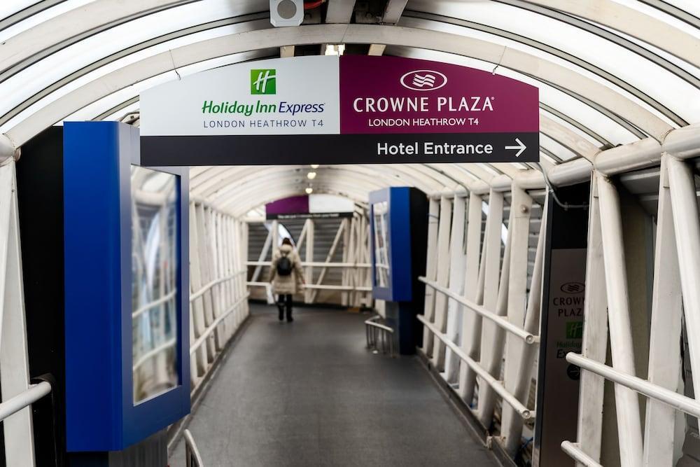 Отель Crowne Plaza London Heathrow T4 By Ihg Хитроу Экстерьер фото